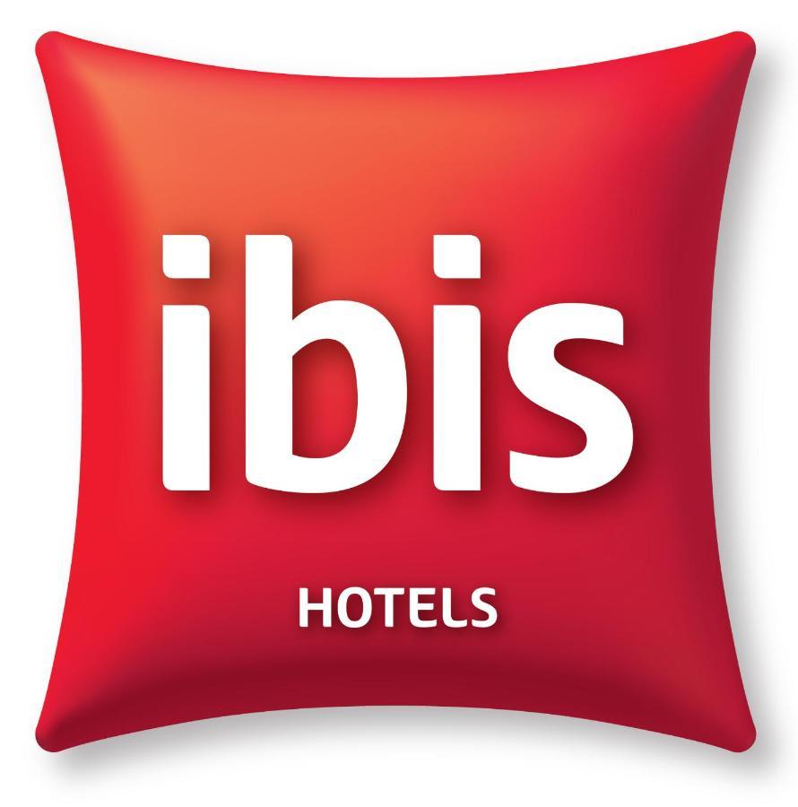 Отель Ibis Вельс Экстерьер фото